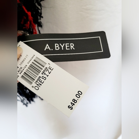 A.Byer Women's 100%acrylic One Size Sweater Ponchos Plaid Black/White/Red - Picture 11 of 16